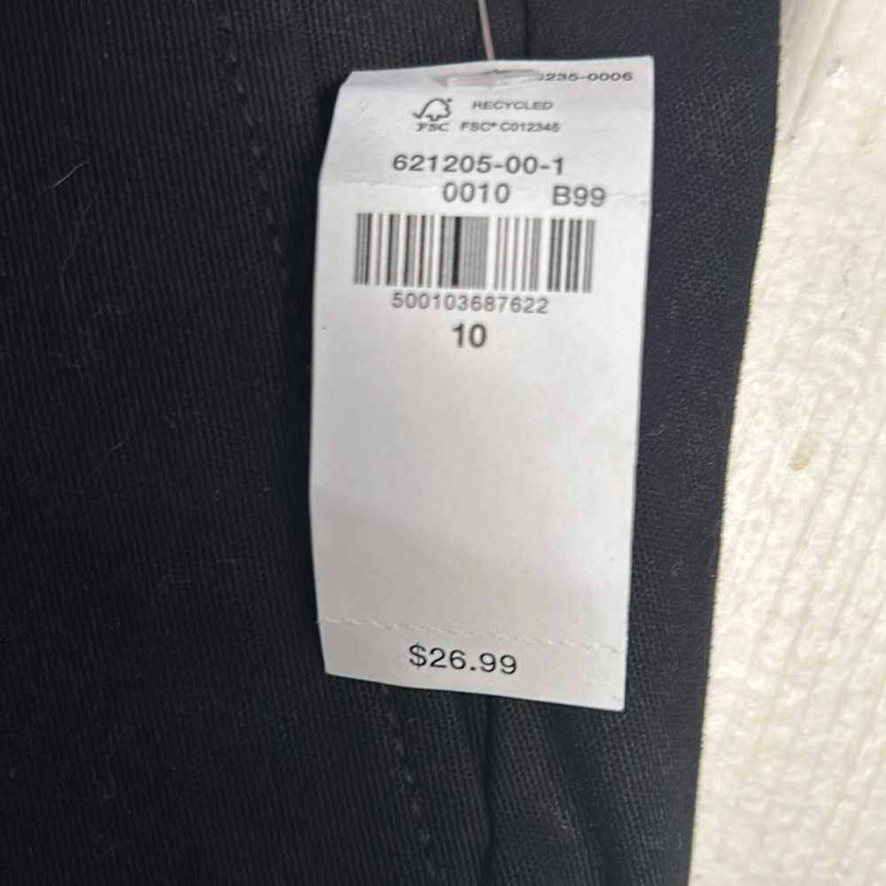 Old Navy Black Women's Bermuda Shorts - Picture 3 of 5